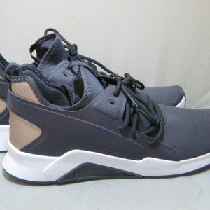 Mens Reebok Athletic Shoes NEW Grey Gold Size 11 Ultralight Practice DV5201 Turn